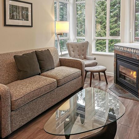 Alpenglow Lodge Hygge Getaway By Mva Γουίστλερ Εξωτερικό φωτογραφία